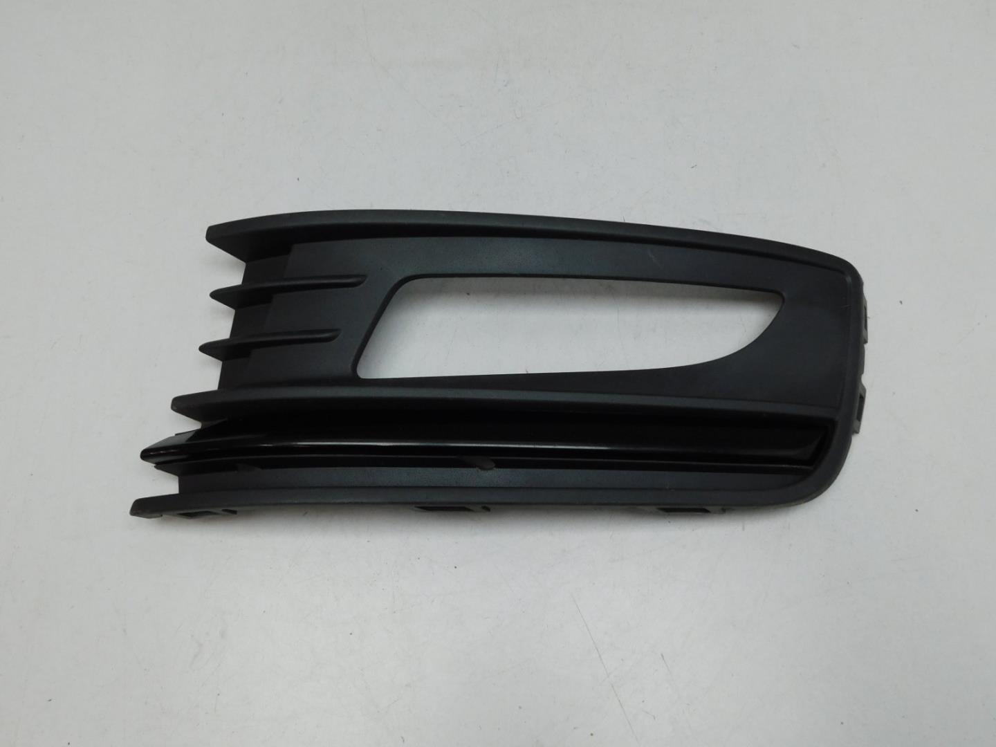 Решетка в бампер левая