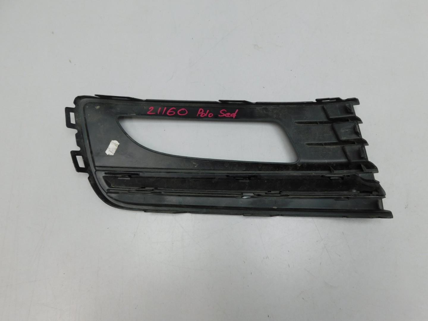 Решетка в бампер левая