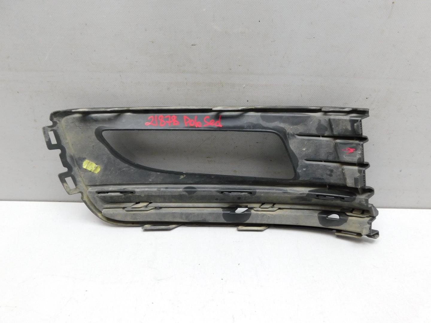 Решетка в бампер левая