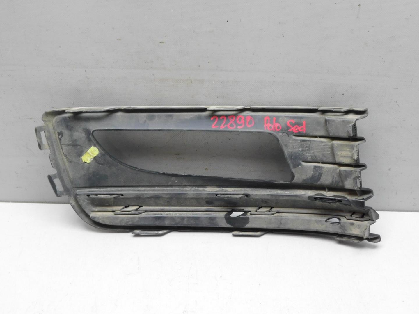 Решетка в бампер левая