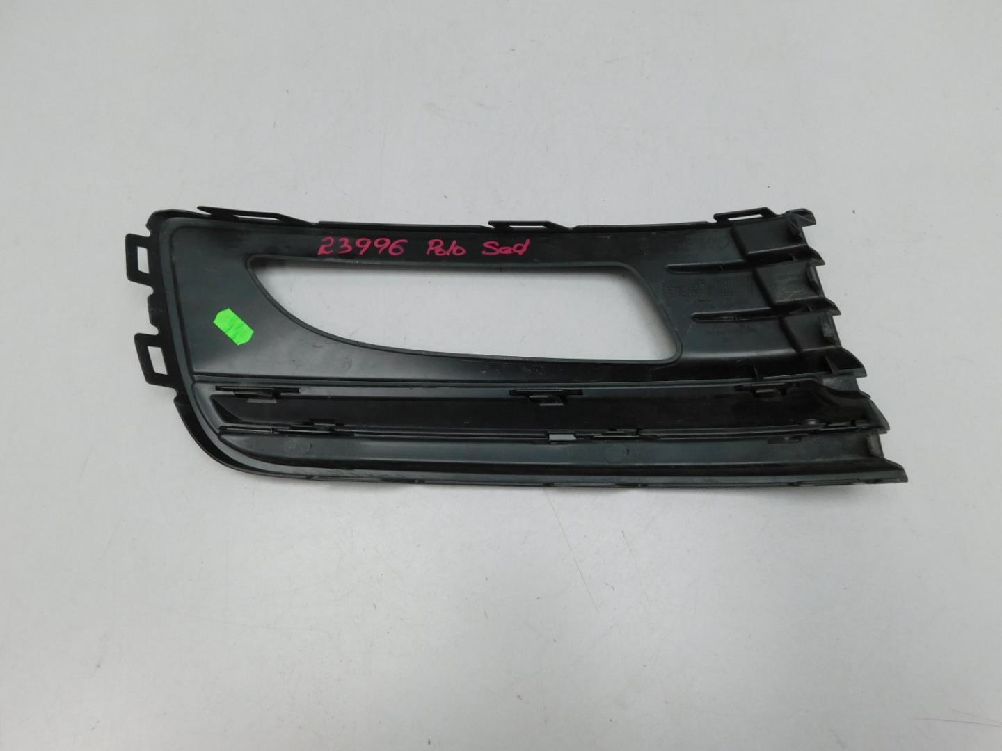 Решетка в бампер левая