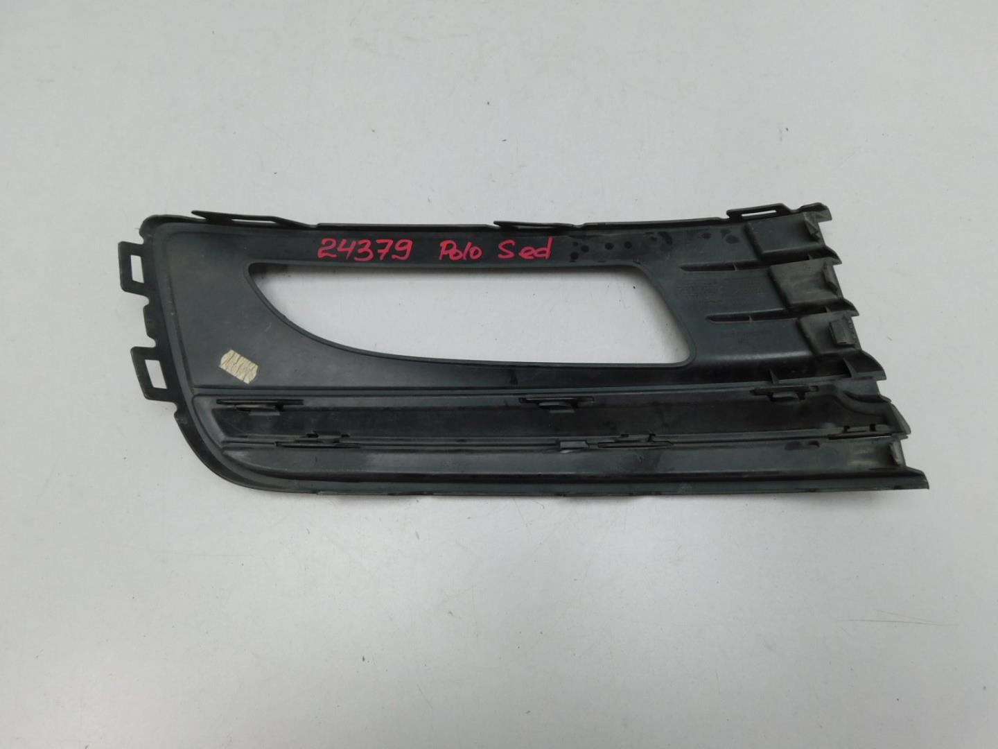 Решетка в бампер левая