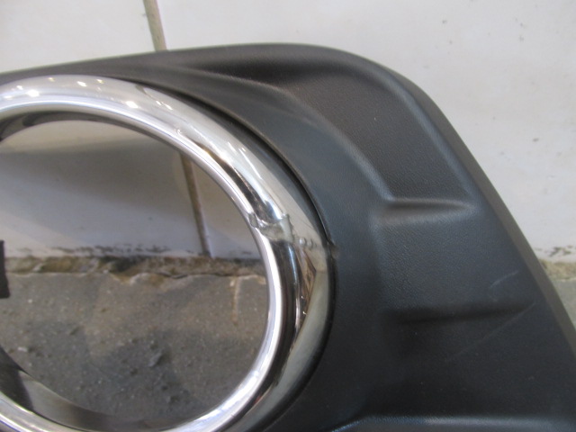 Решетка в бампер левая