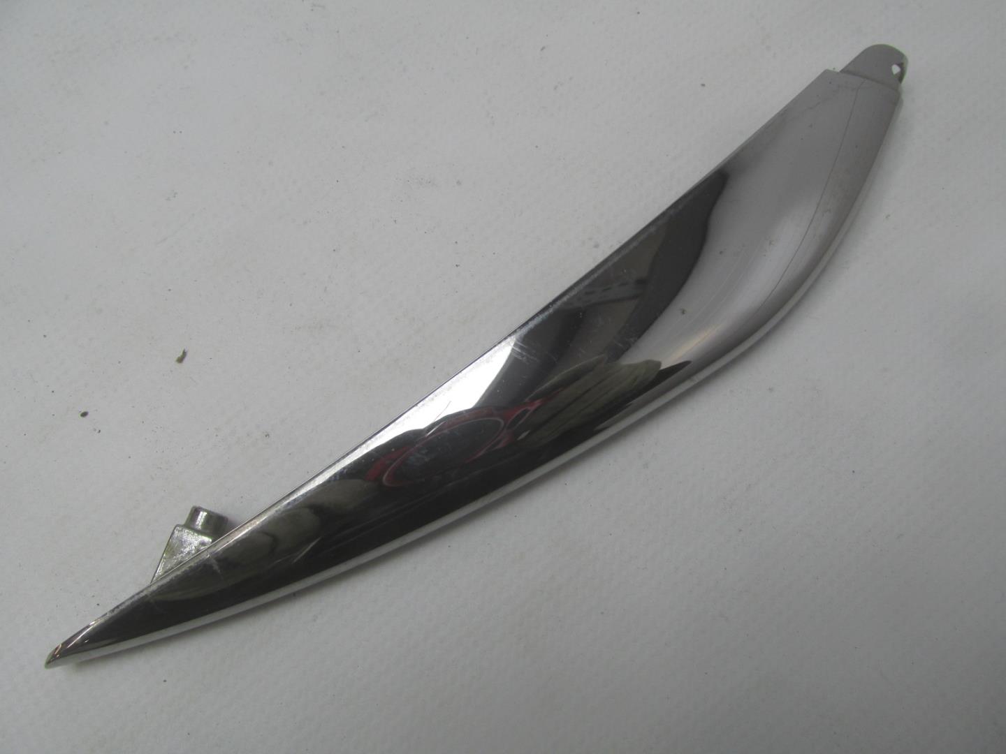 Решетка в бампер левая