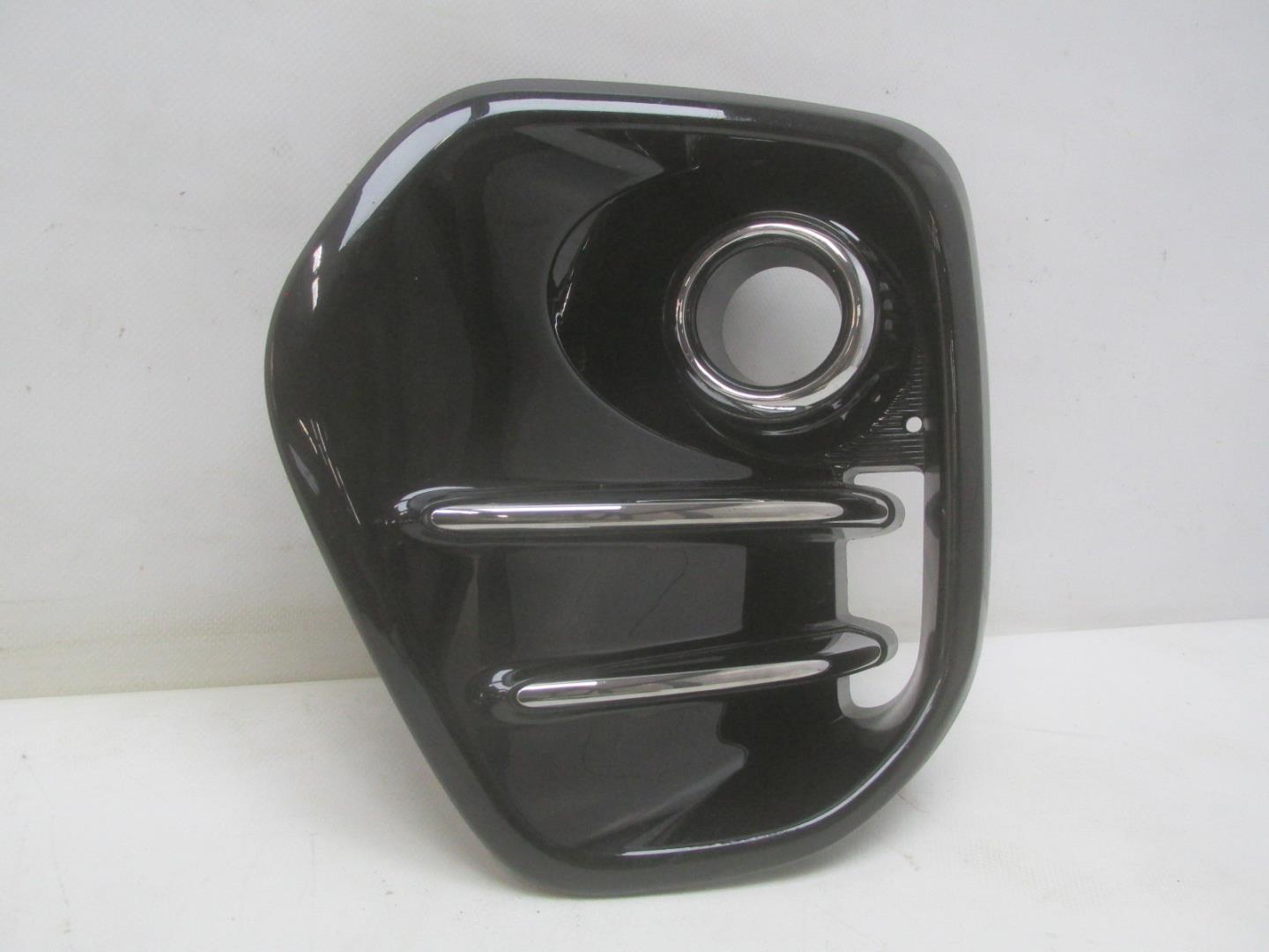 Решетка в бампер левая