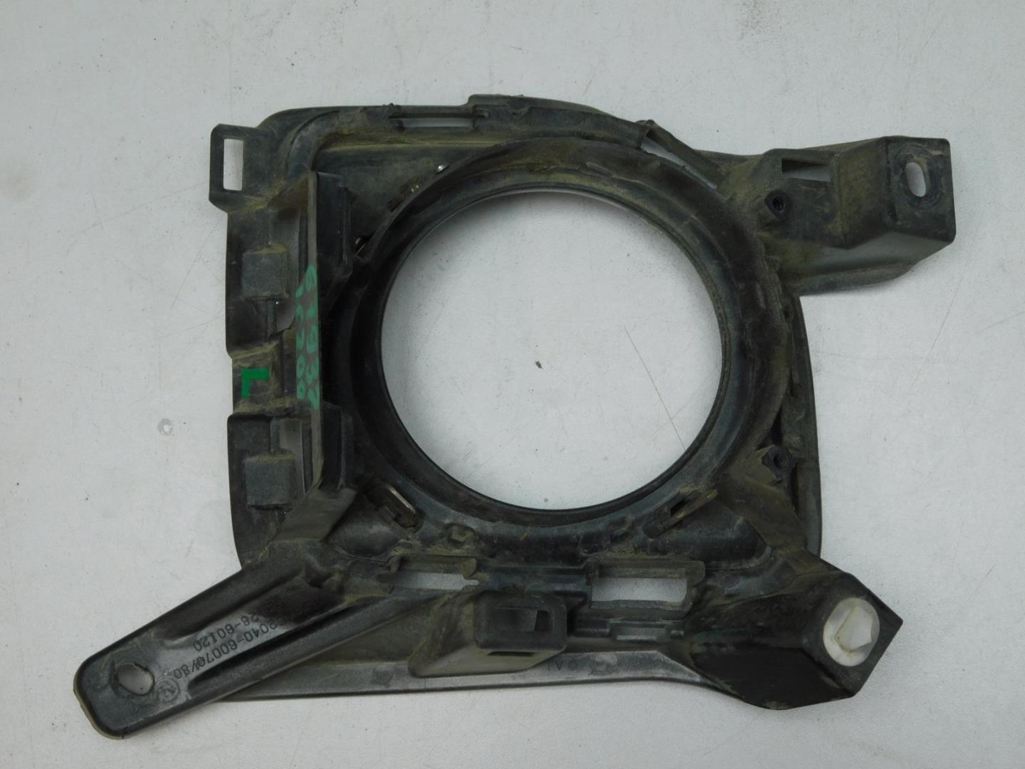 Решетка в бампер левая