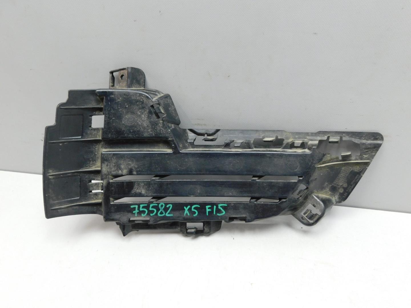 Решетка в бампер левая