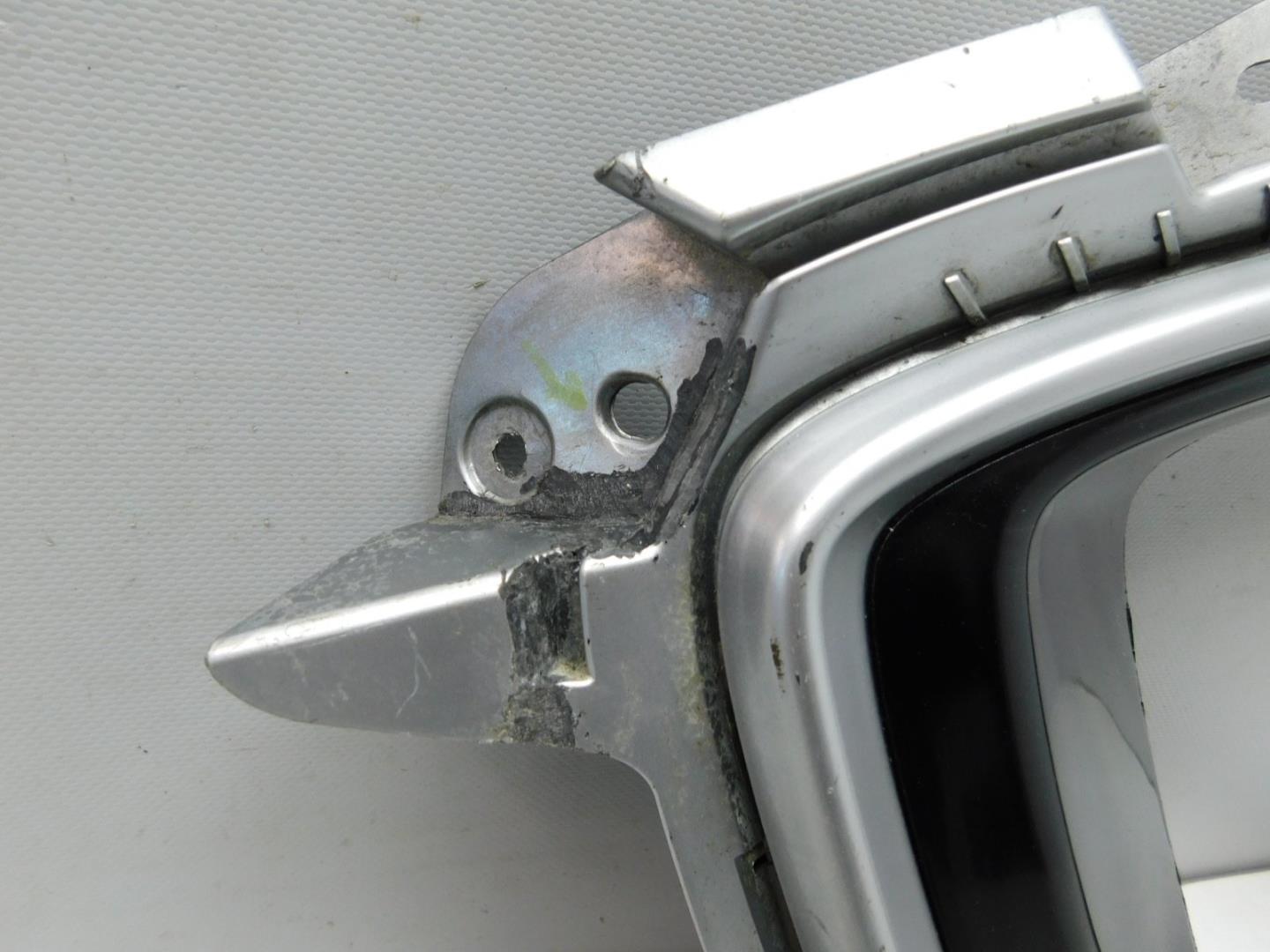 Решетка в бампер левая