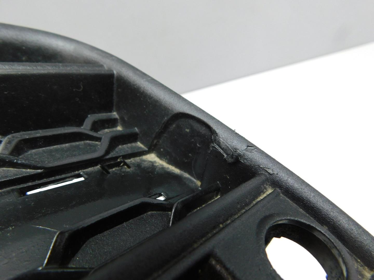 Решетка в бампер левая