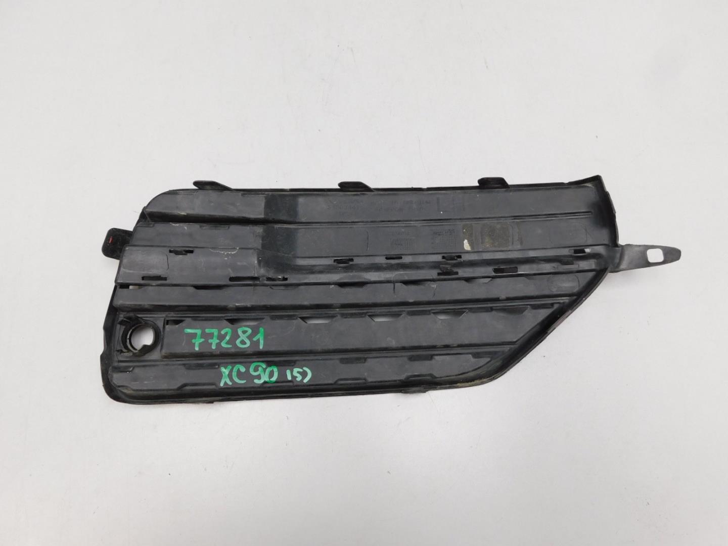 Решетка в бампер левая