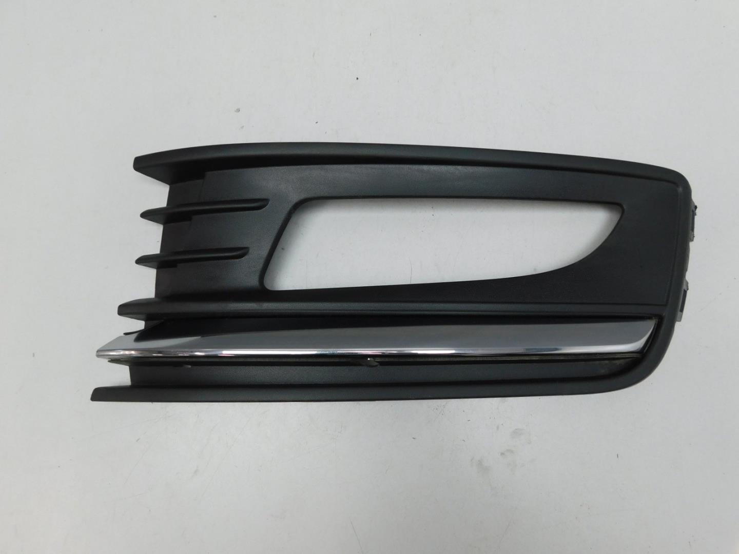 Решетка в бампер левая