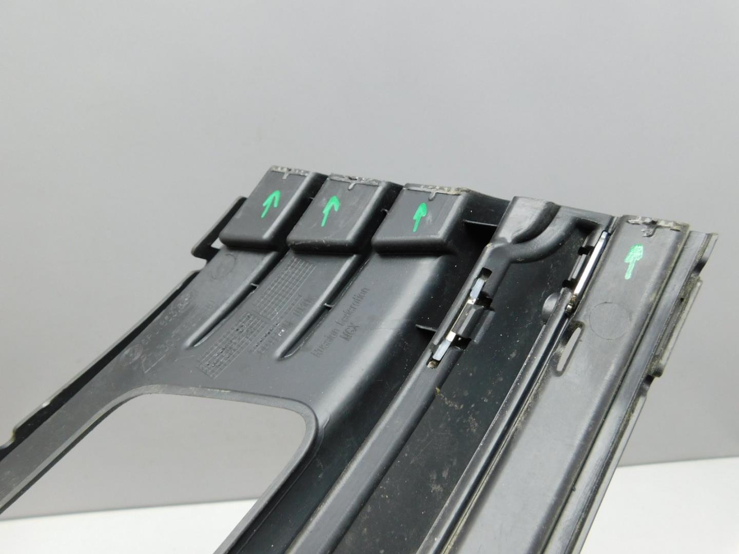 Решетка в бампер левая