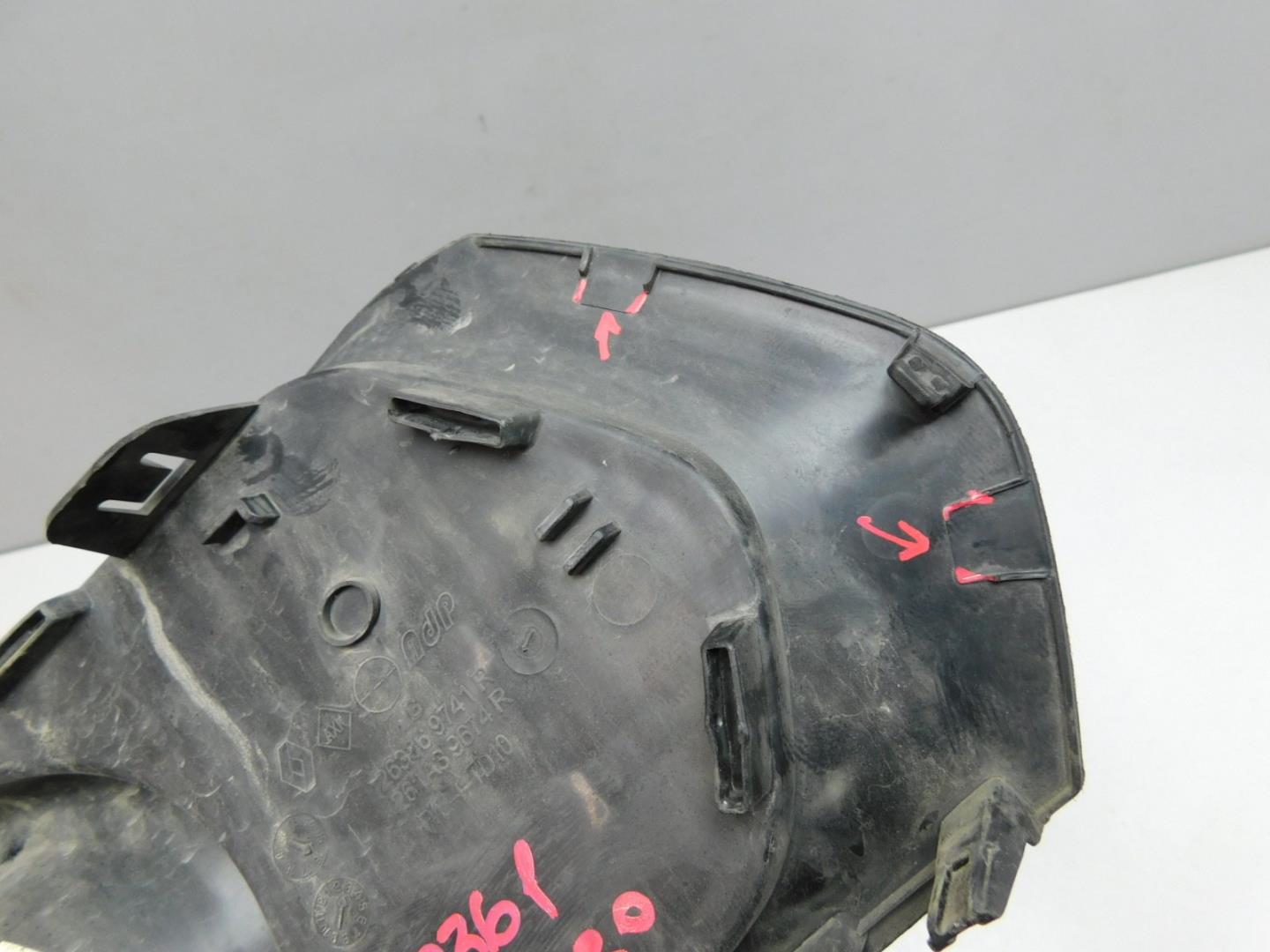 Решетка в бампер левая