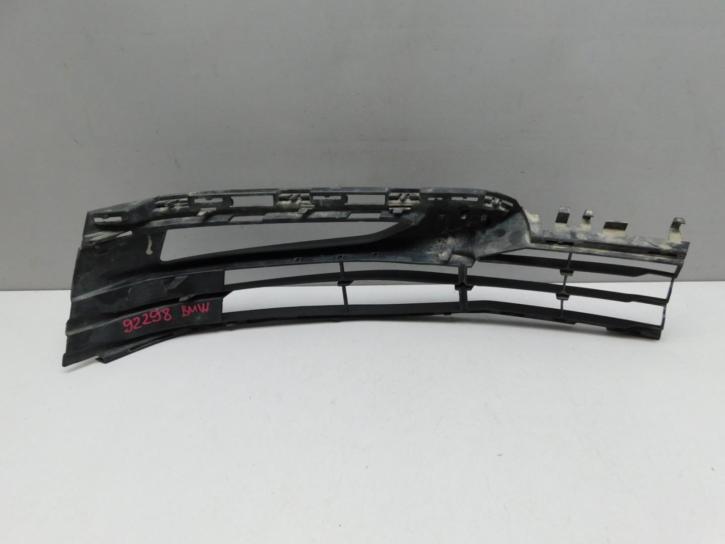 Решетка в бампер левая