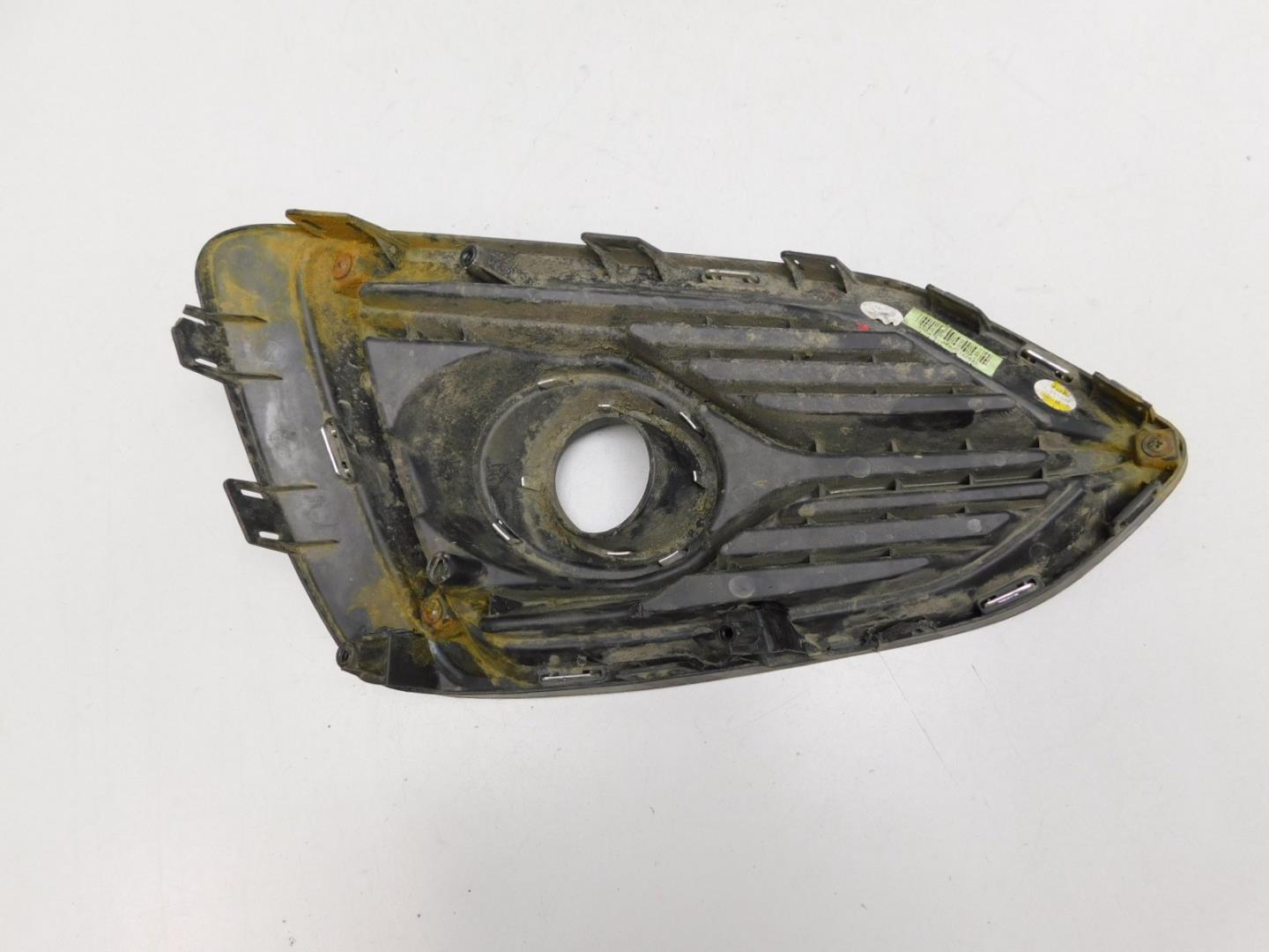 Решетка в бампер правая