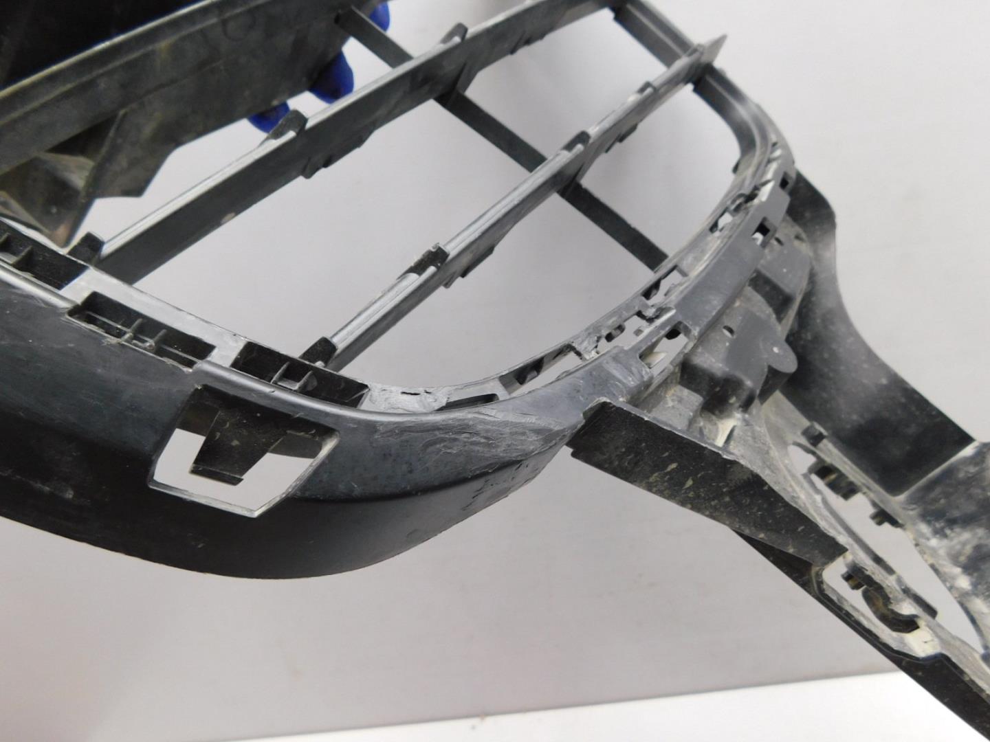 Решетка в бампер правая