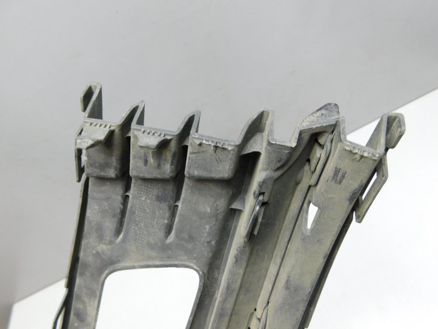 Решетка в бампер левая