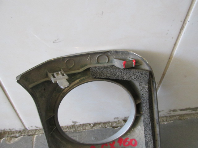 Решетка в бампер правая