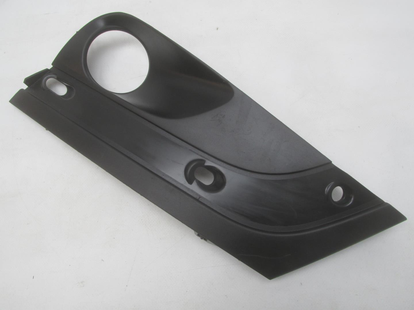 Решетка в бампер правая