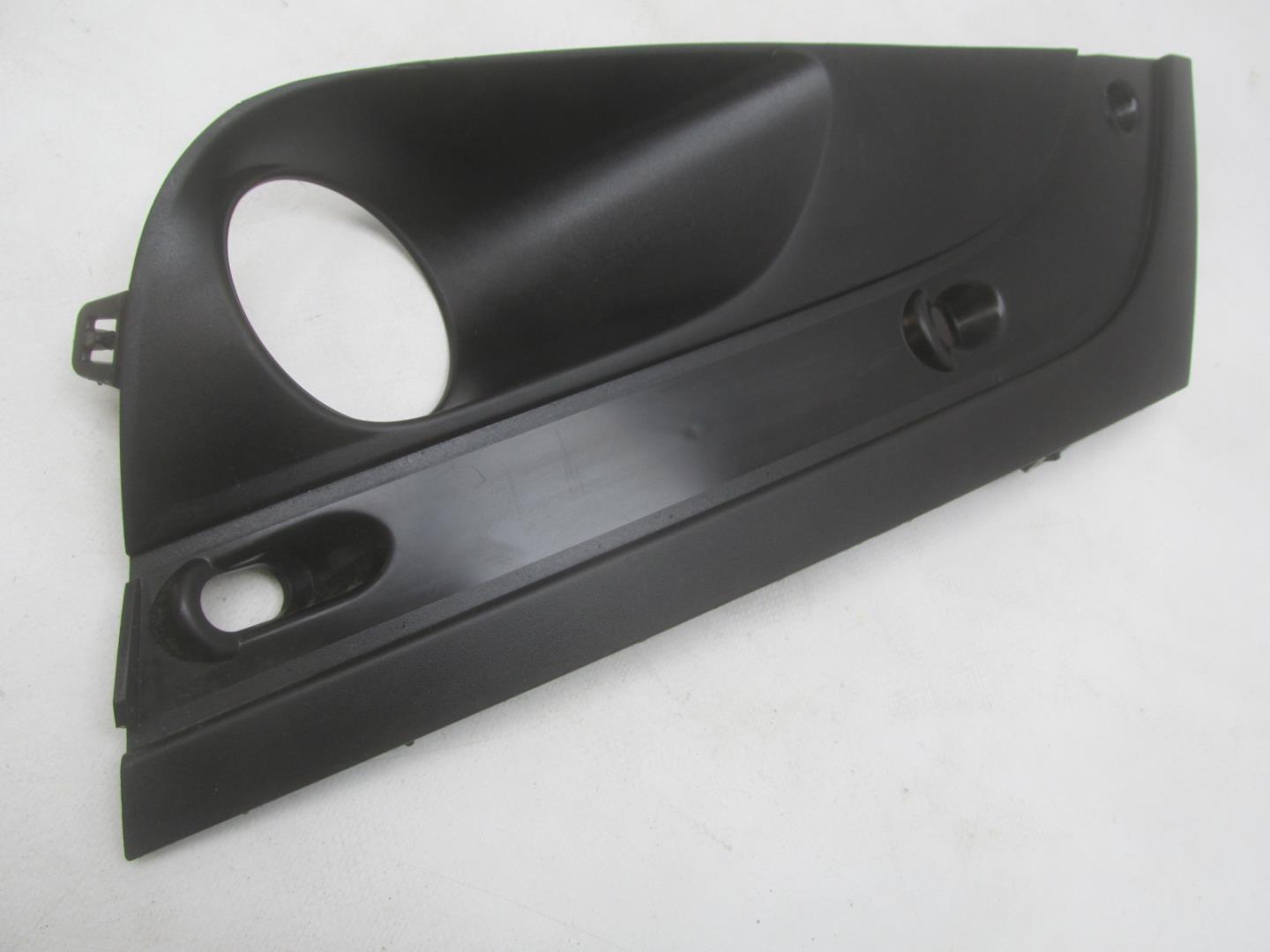 Решетка в бампер правая