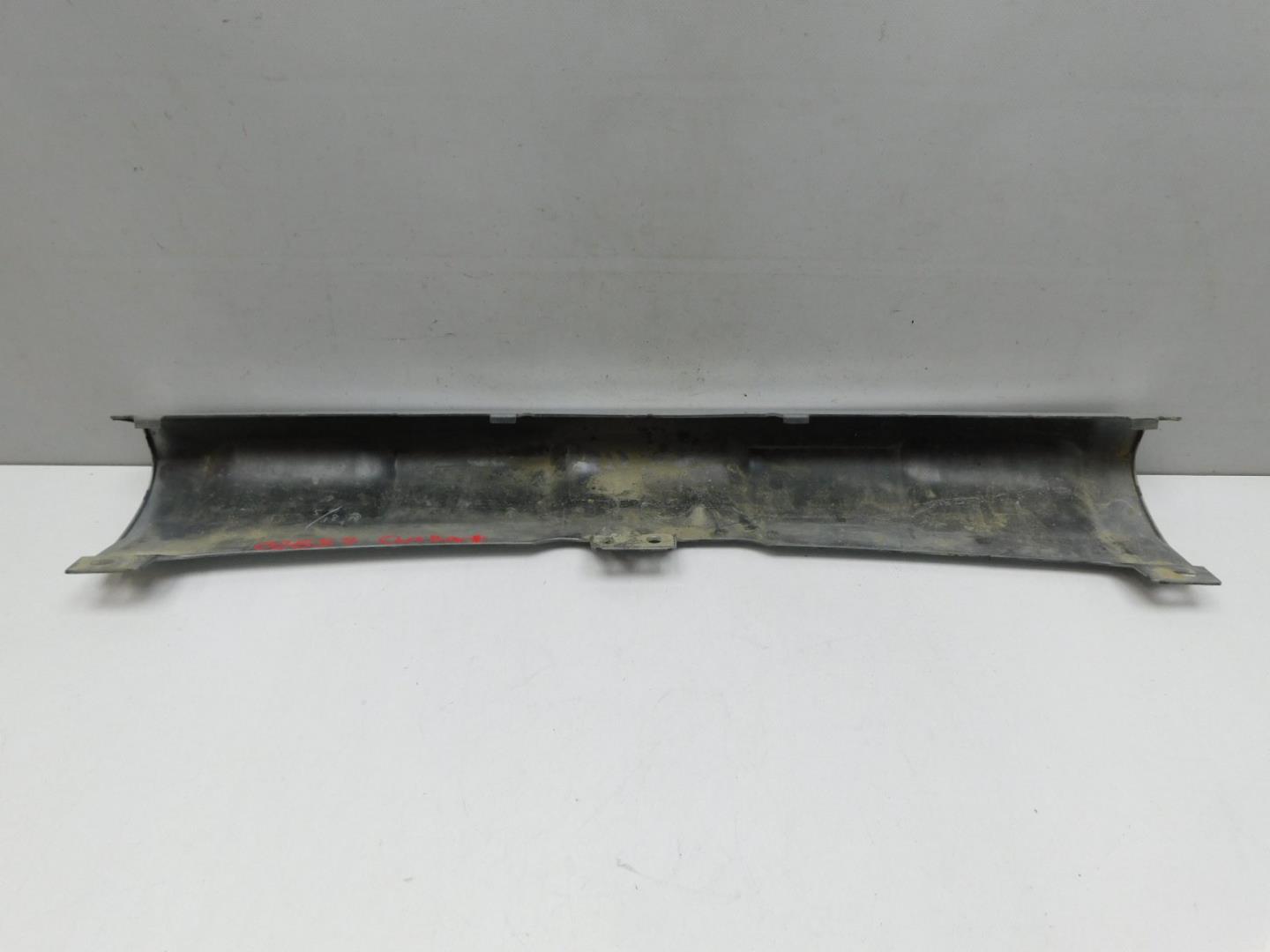 Накладка переднего бампера