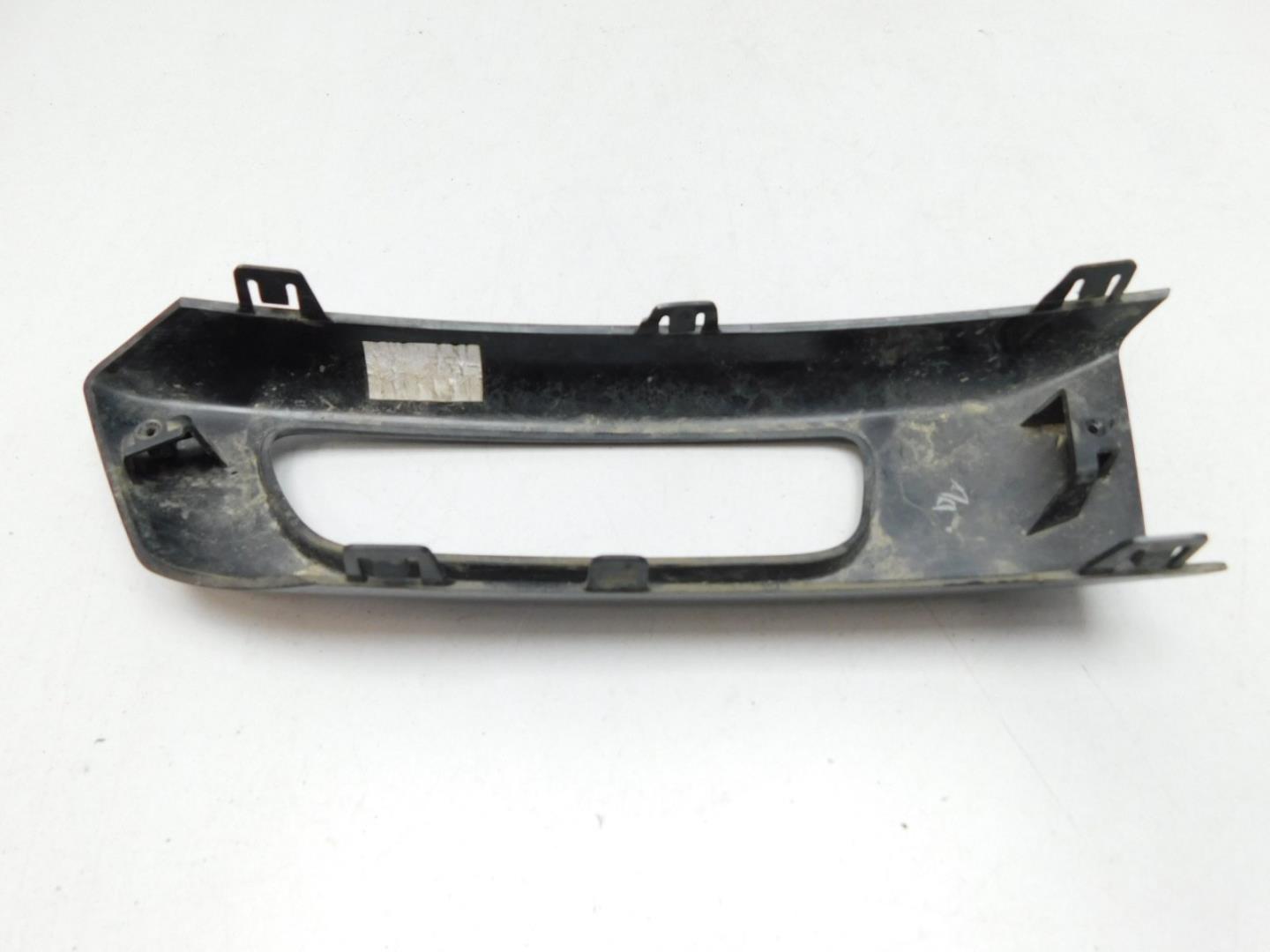 Решетка в бампер правая