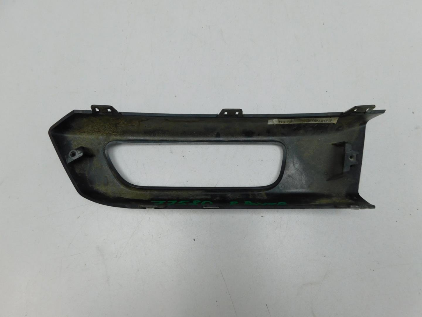 Решетка в бампер правая