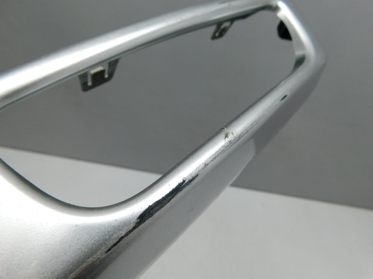 Решетка в бампер правая