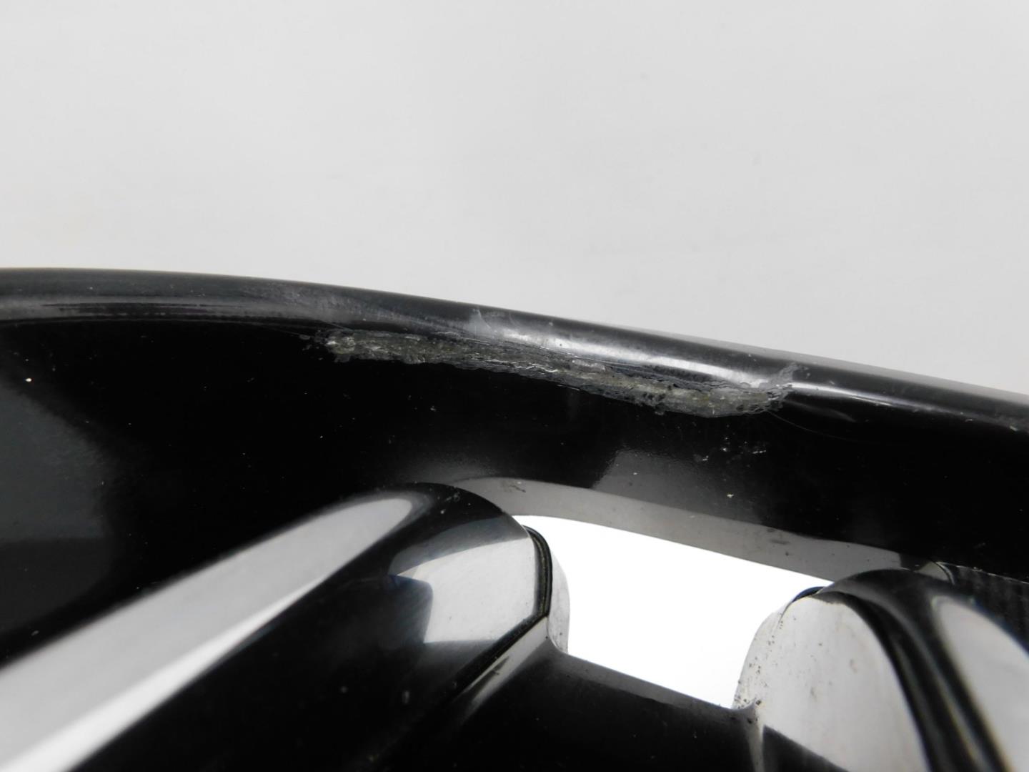 Решетка в бампер правая