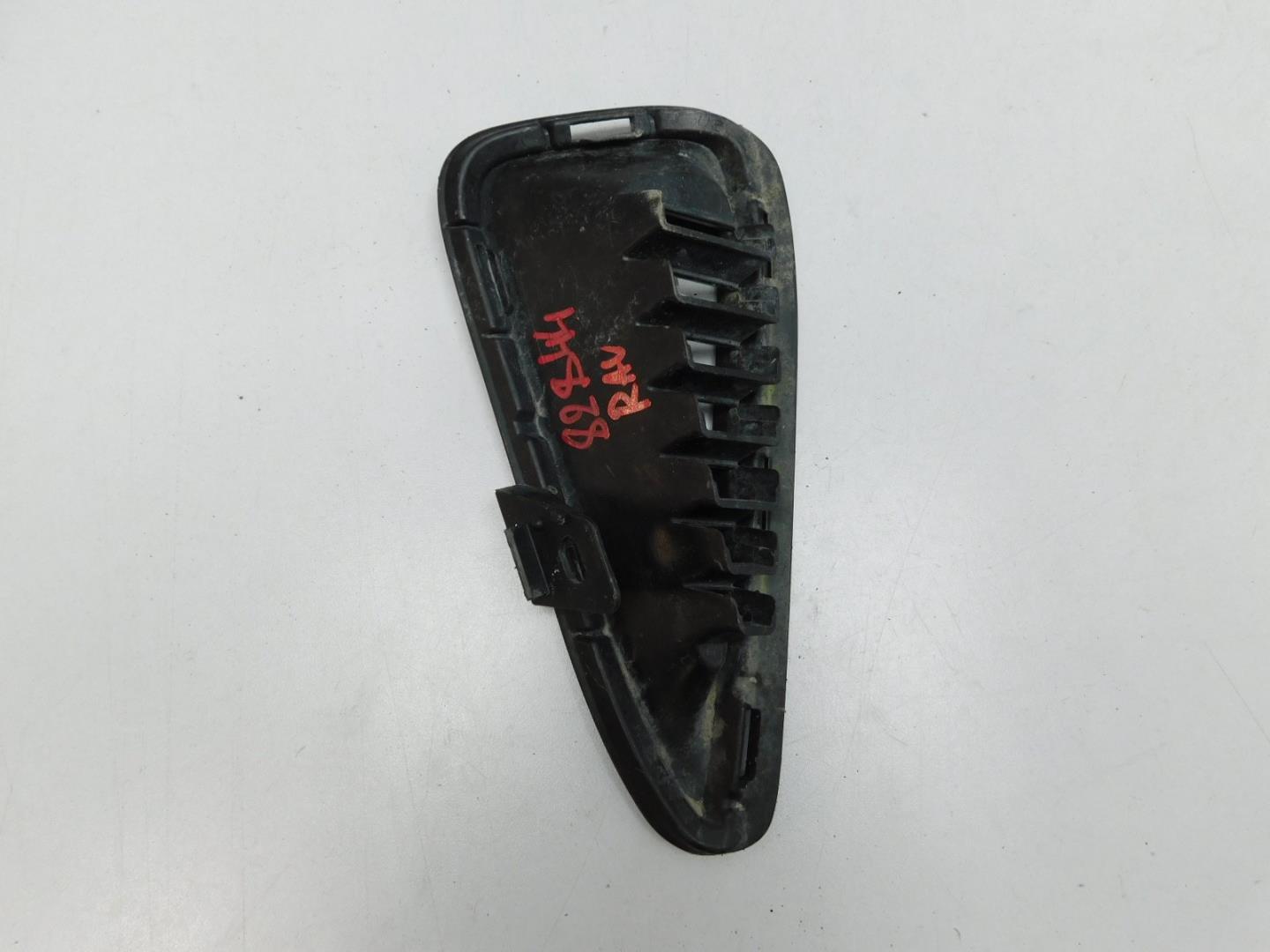 Решетка в бампер правая