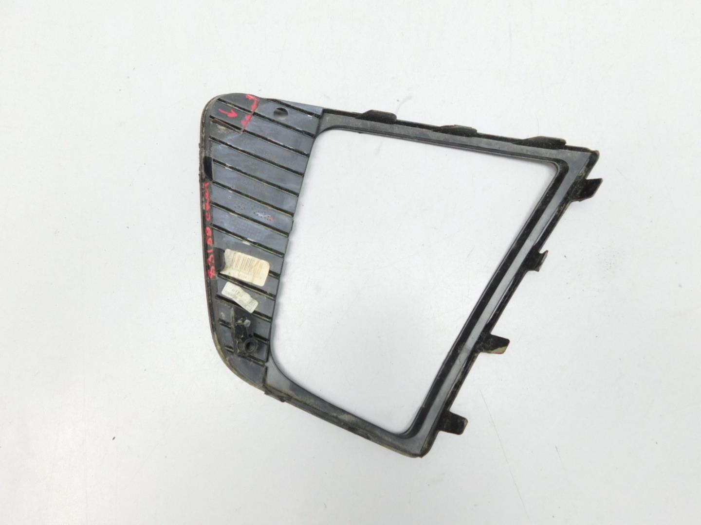 Решетка в бампер правая