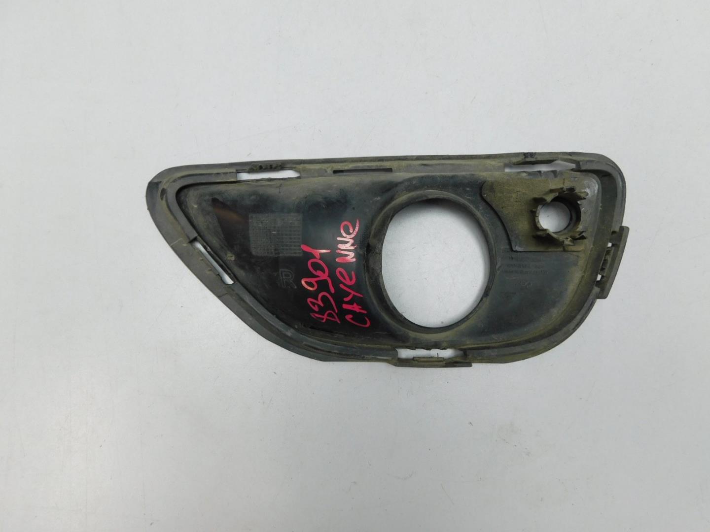 Решетка в бампер правая