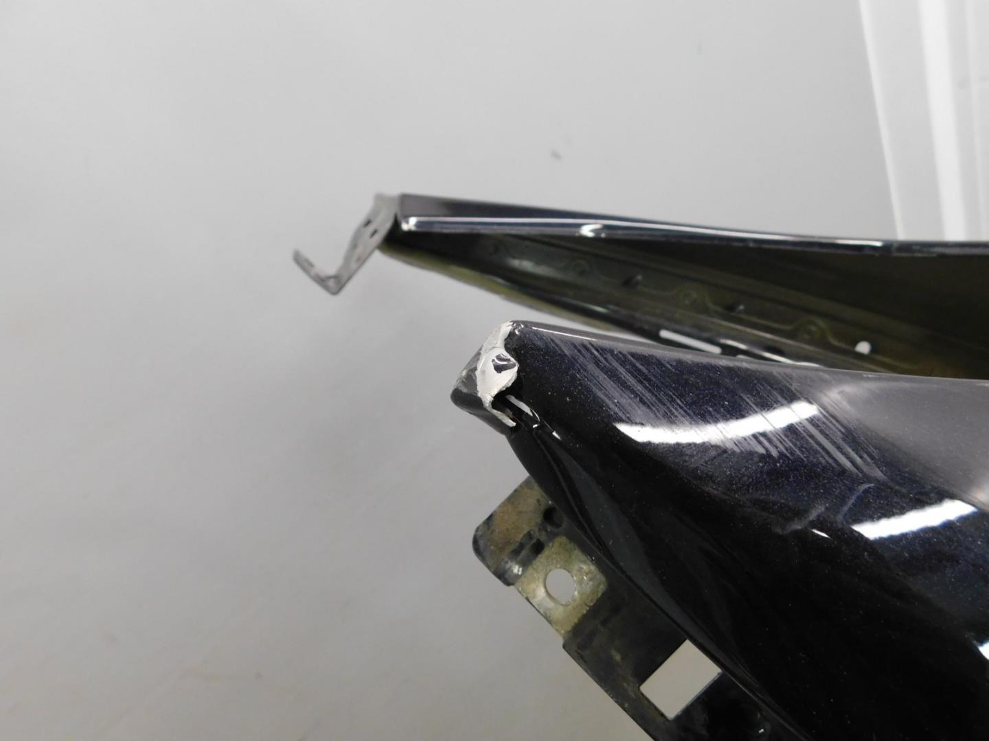 Крыло переднее левое