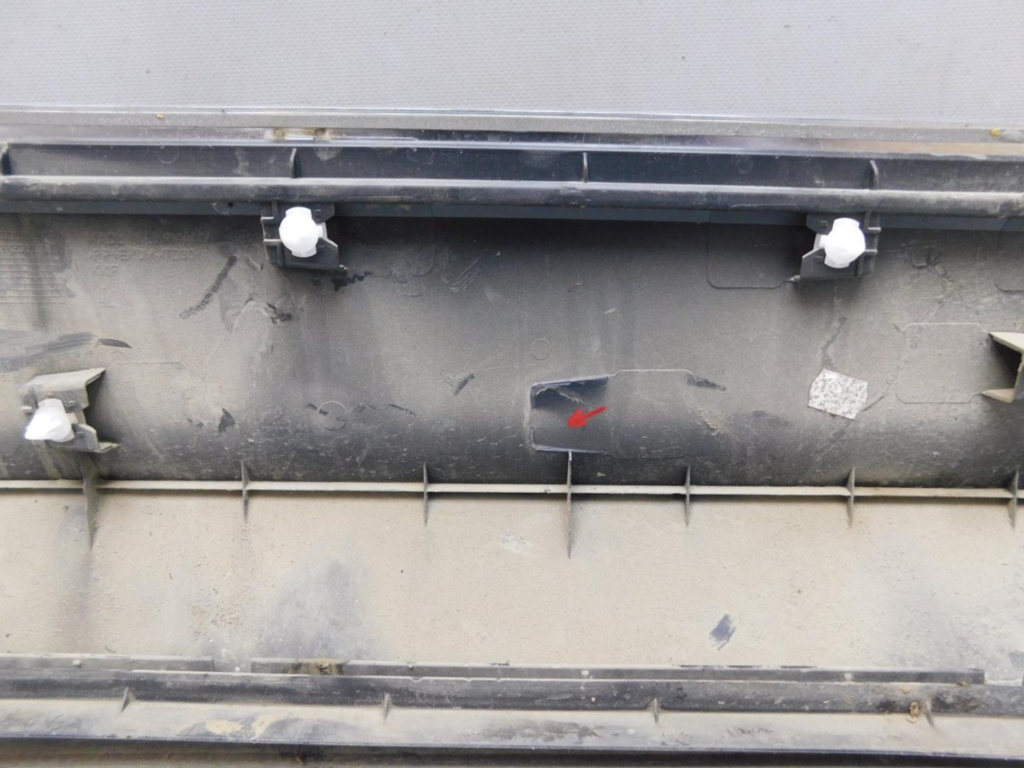 Накладка двери задней левой