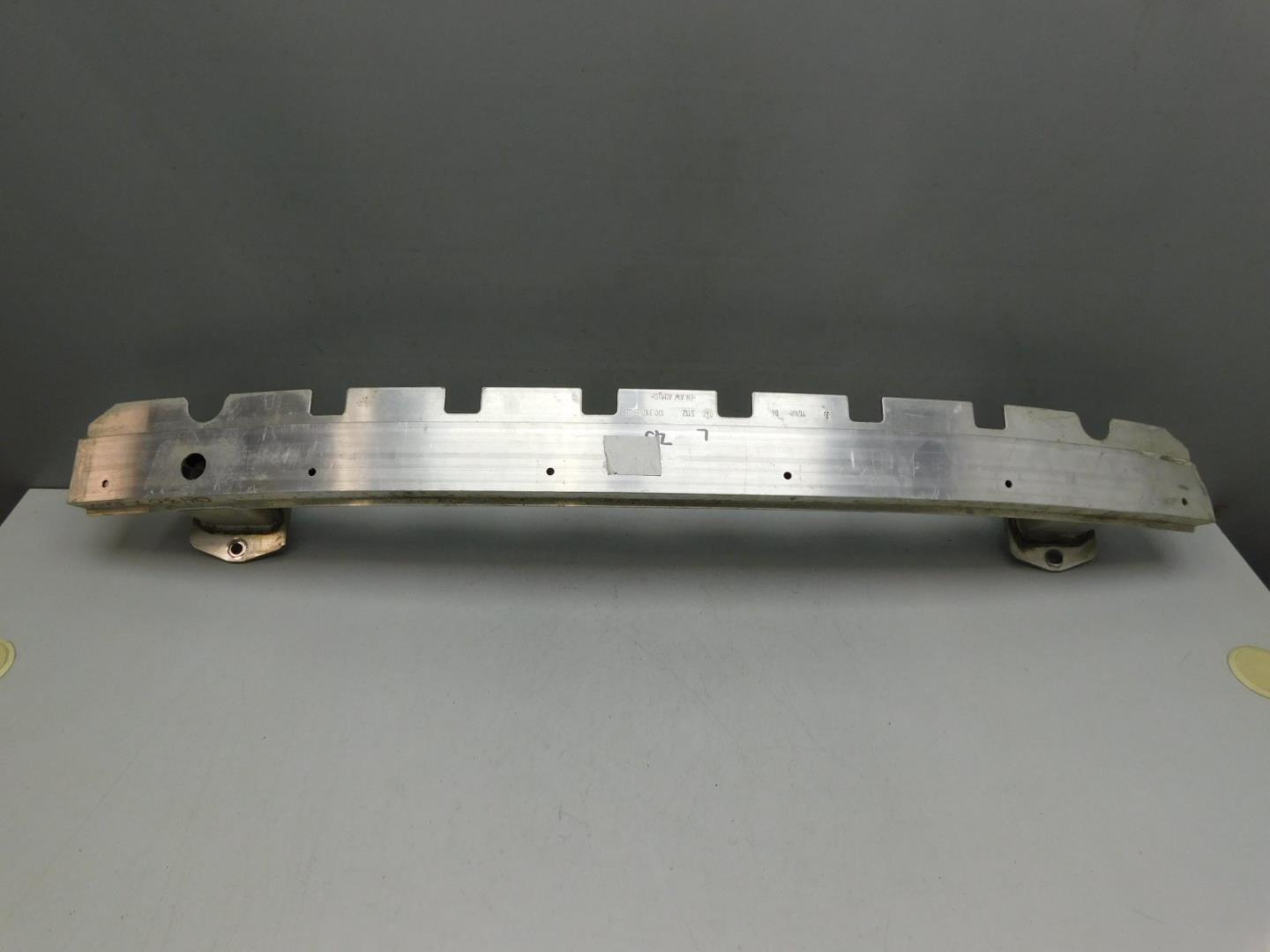 Усилитель заднего бампера