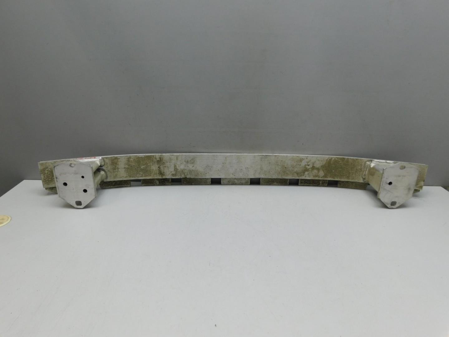 Усилитель заднего бампера