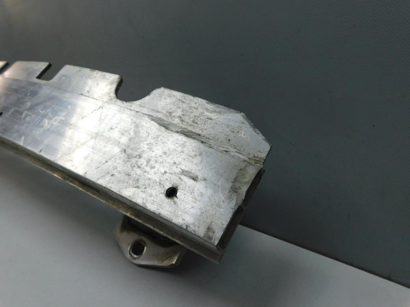 Усилитель заднего бампера