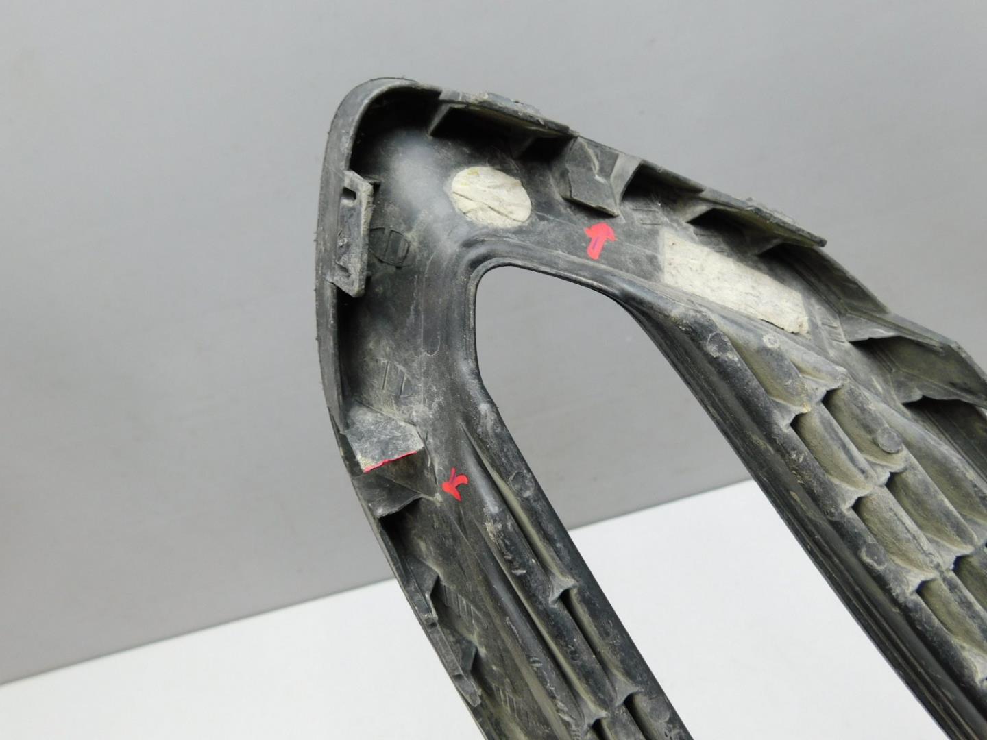 Решетка в бампер левая