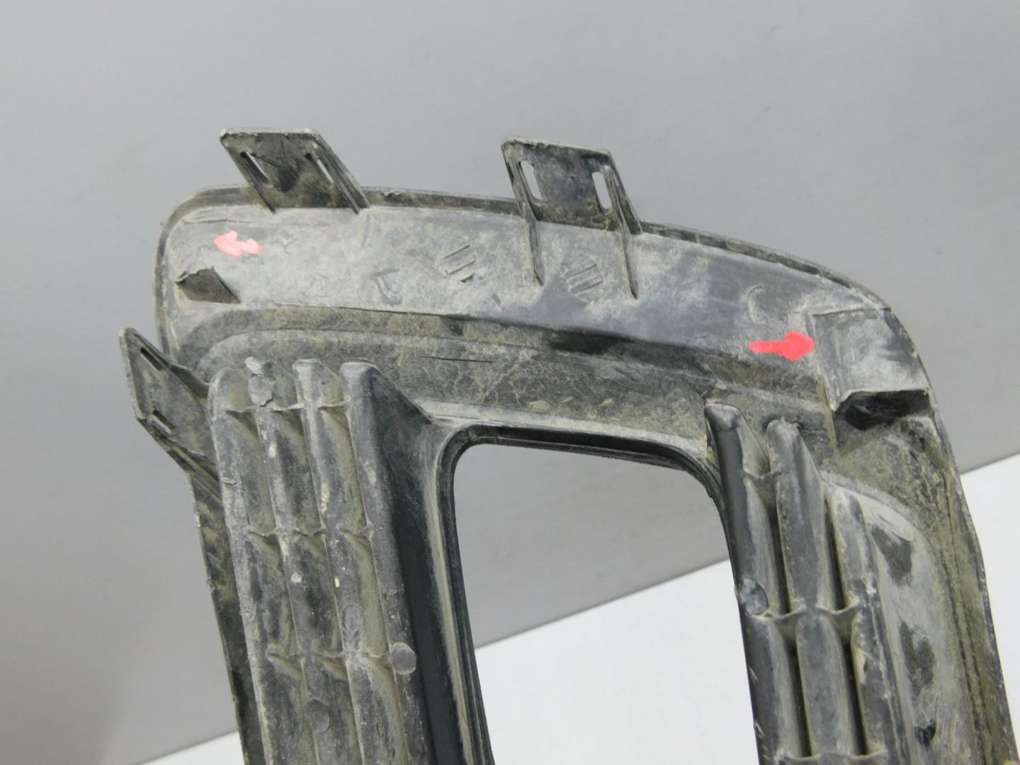 Решетка в бампер левая