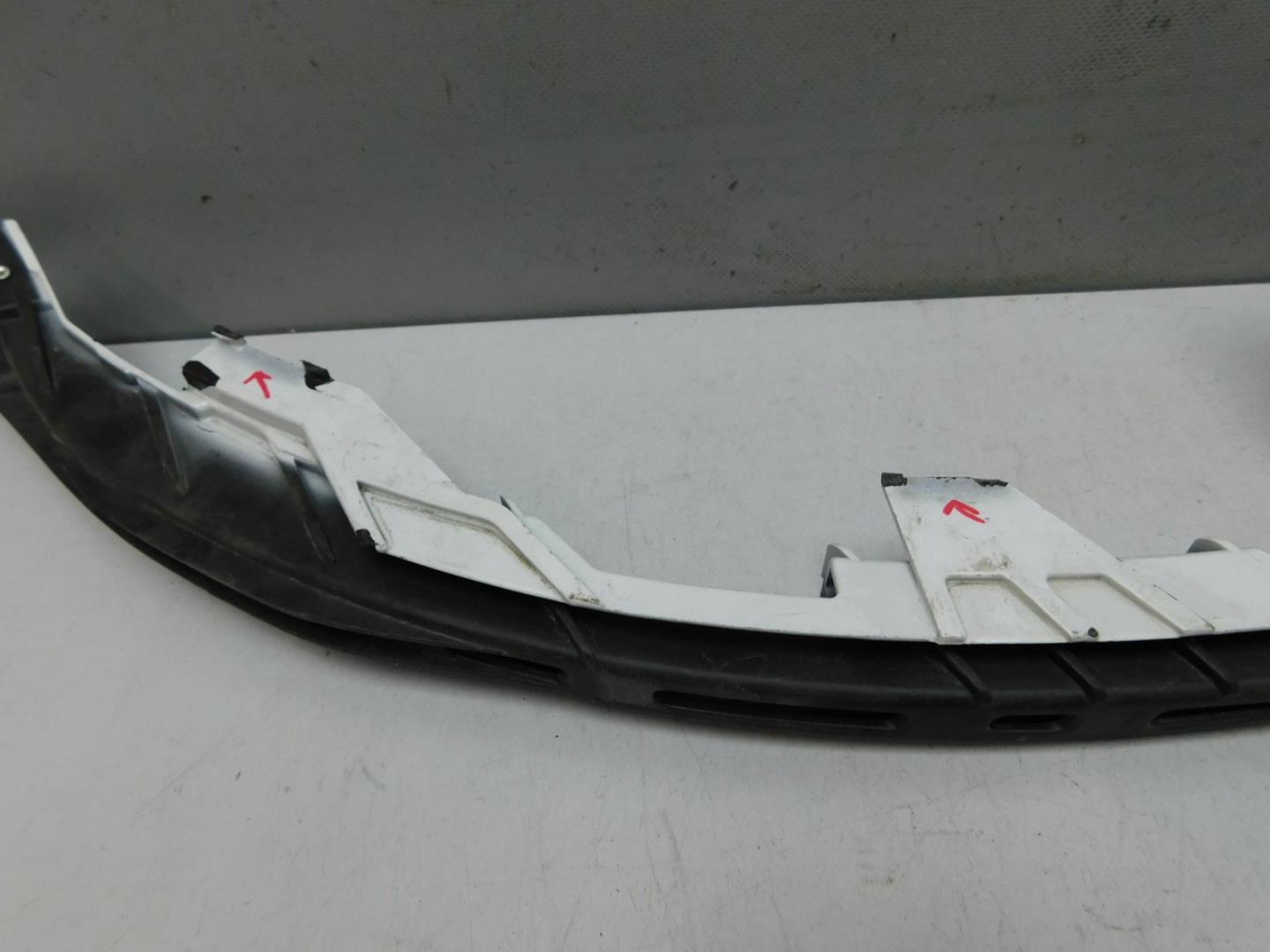 Кронштейн заднего бампера