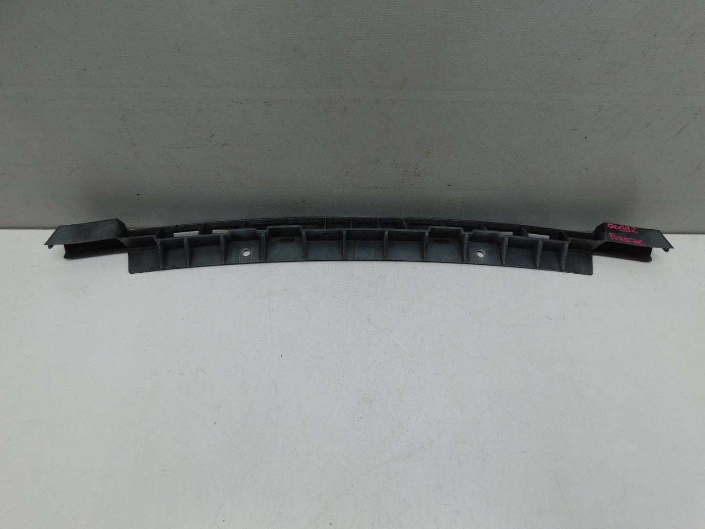 Кронштейн заднего бампера