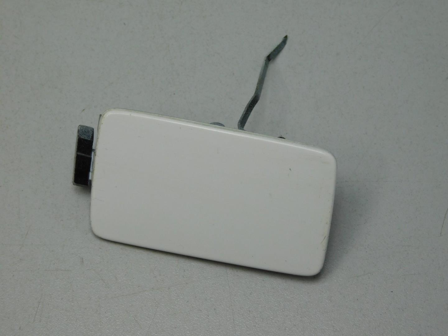 Заглушка буксировочного крюка