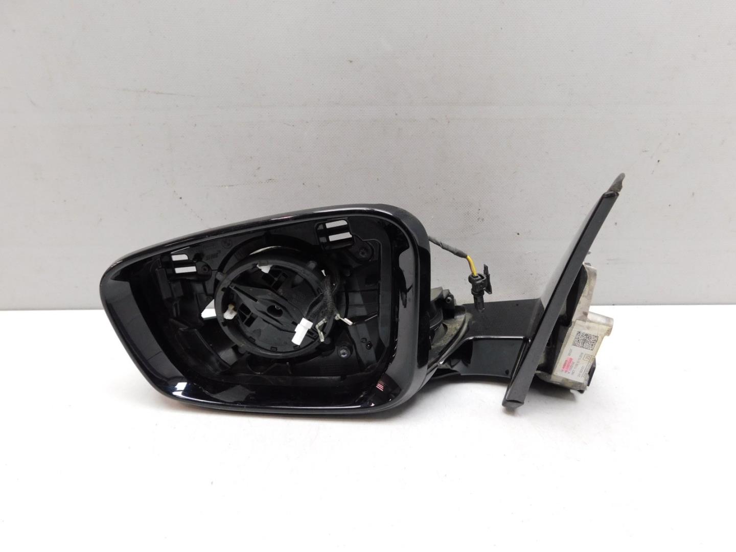 Зеркало левое электрическое