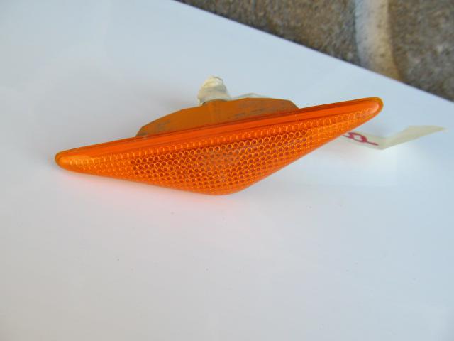 Повторитель поворота белый