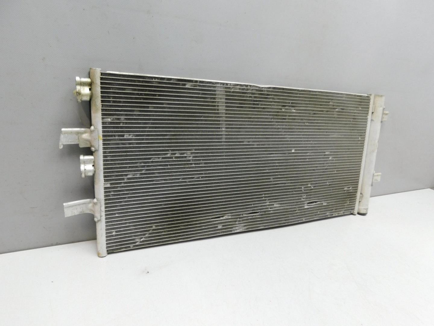 Радиатор кондиционера / конденсер