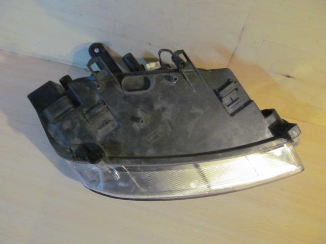 Фара левая