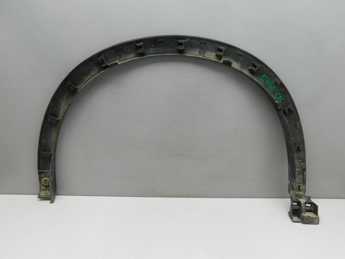 Накладка переднего крыла правого