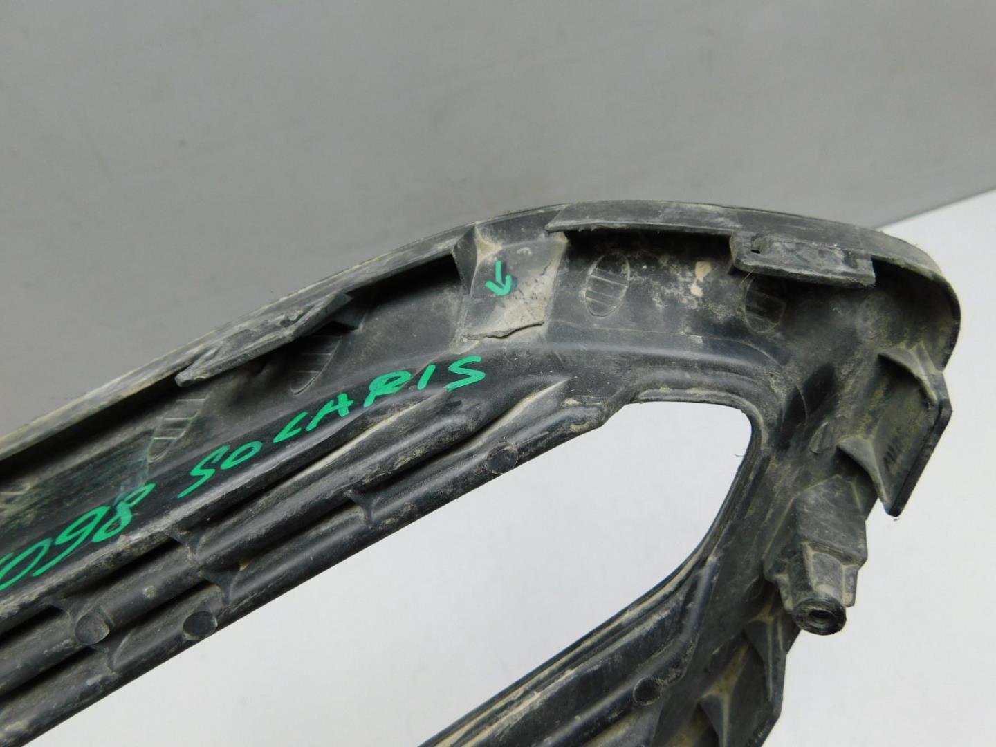 Решетка в бампер левая