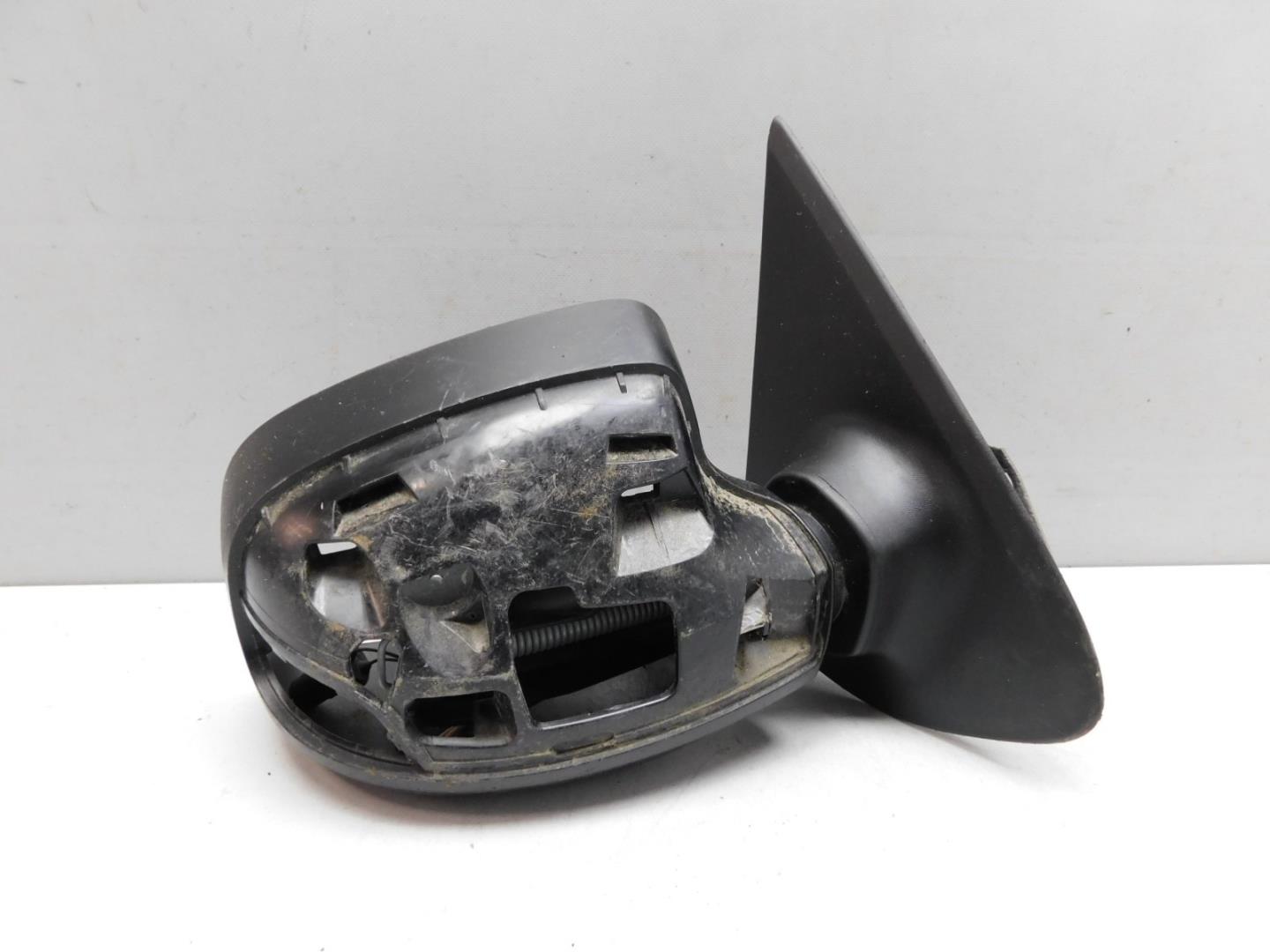 Зеркало правое электрическое