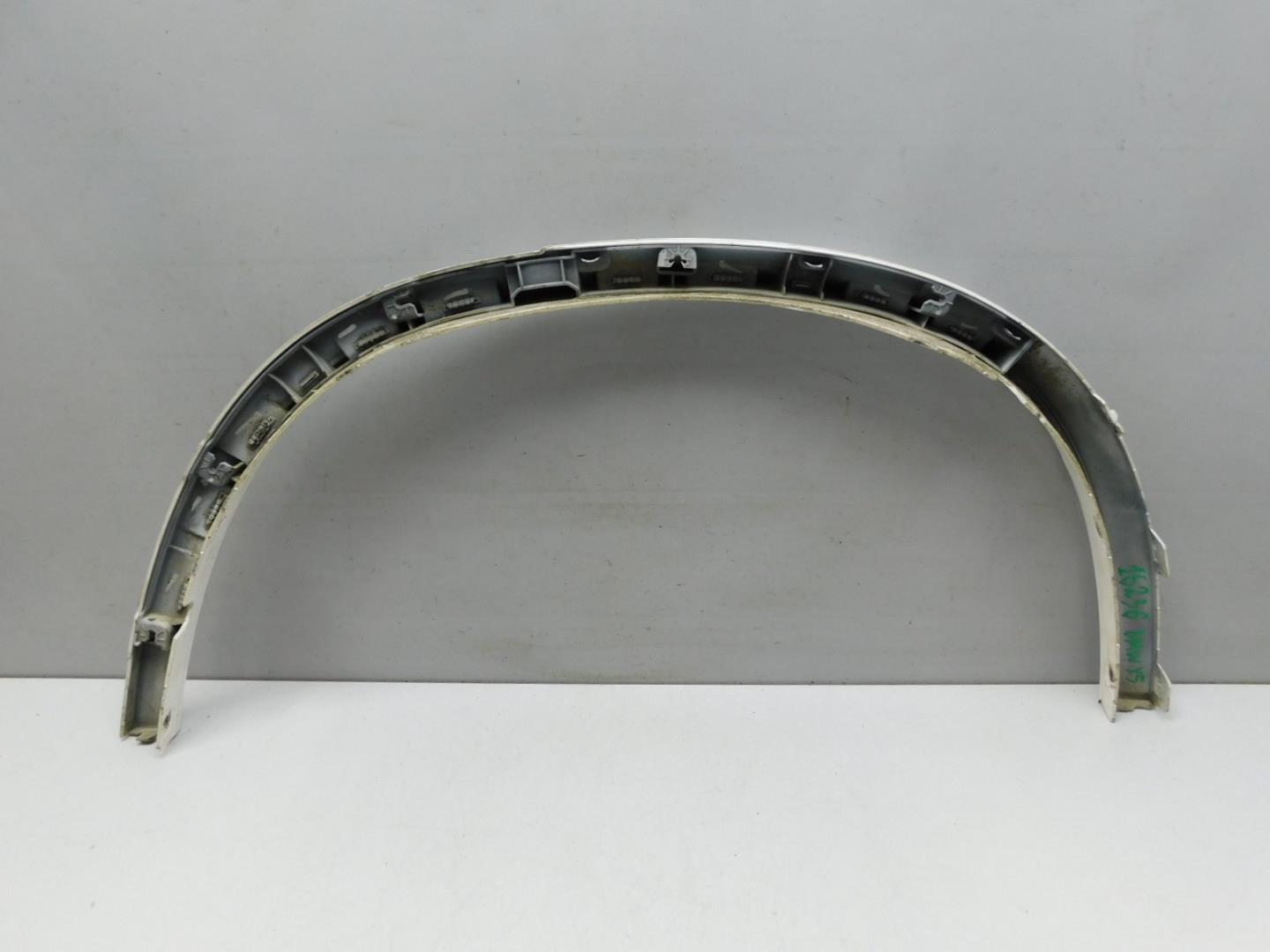 Накладка заднего крыла правого